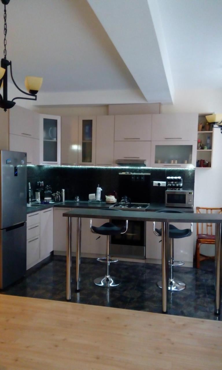 Apartamento Saburtalo Hillside Tiflis Exterior foto